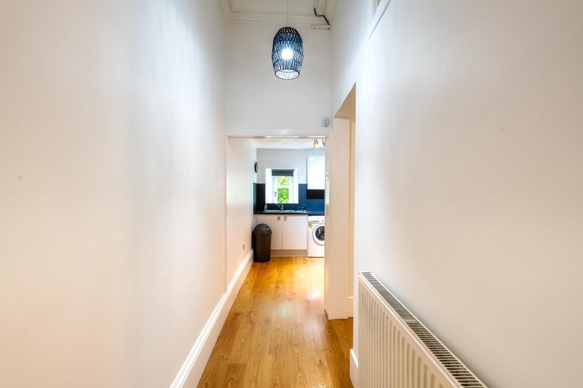 Cosy Retreat - Charming 2-Bed Apartment Greenock Buitenkant foto